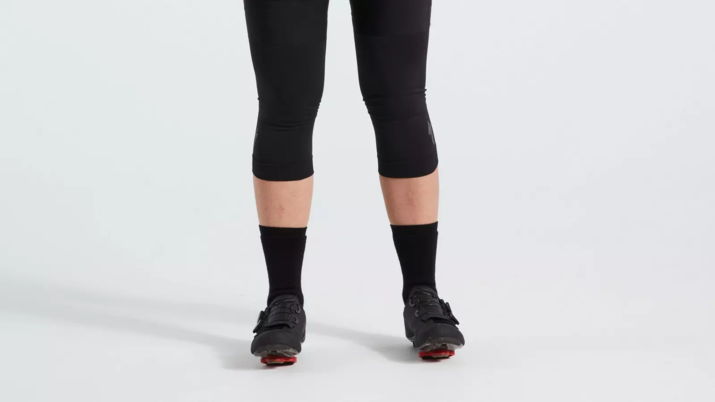 64322-1303 Утеплители на колени TM Specialized SEAMLESS KNEE WARMER BLK M/L
